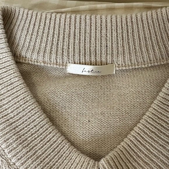 Korean V-Neck Cream Pullover Sweater - Picture 3 of 3